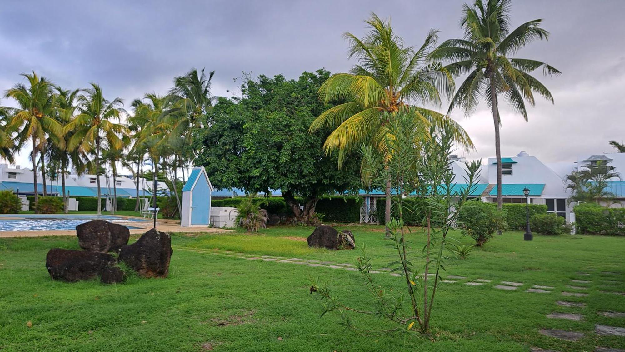Peaceful And Private Villa Grand Baie Exterior foto